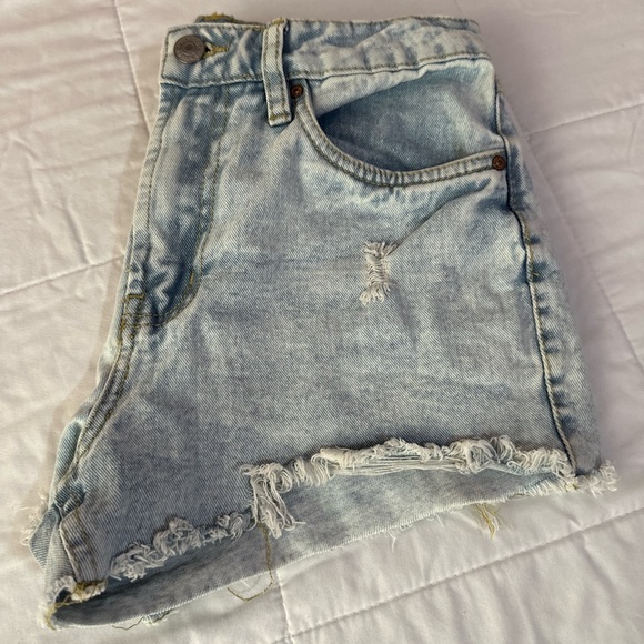 Charlotte Russe Jean shorts - Picture 4 of 4